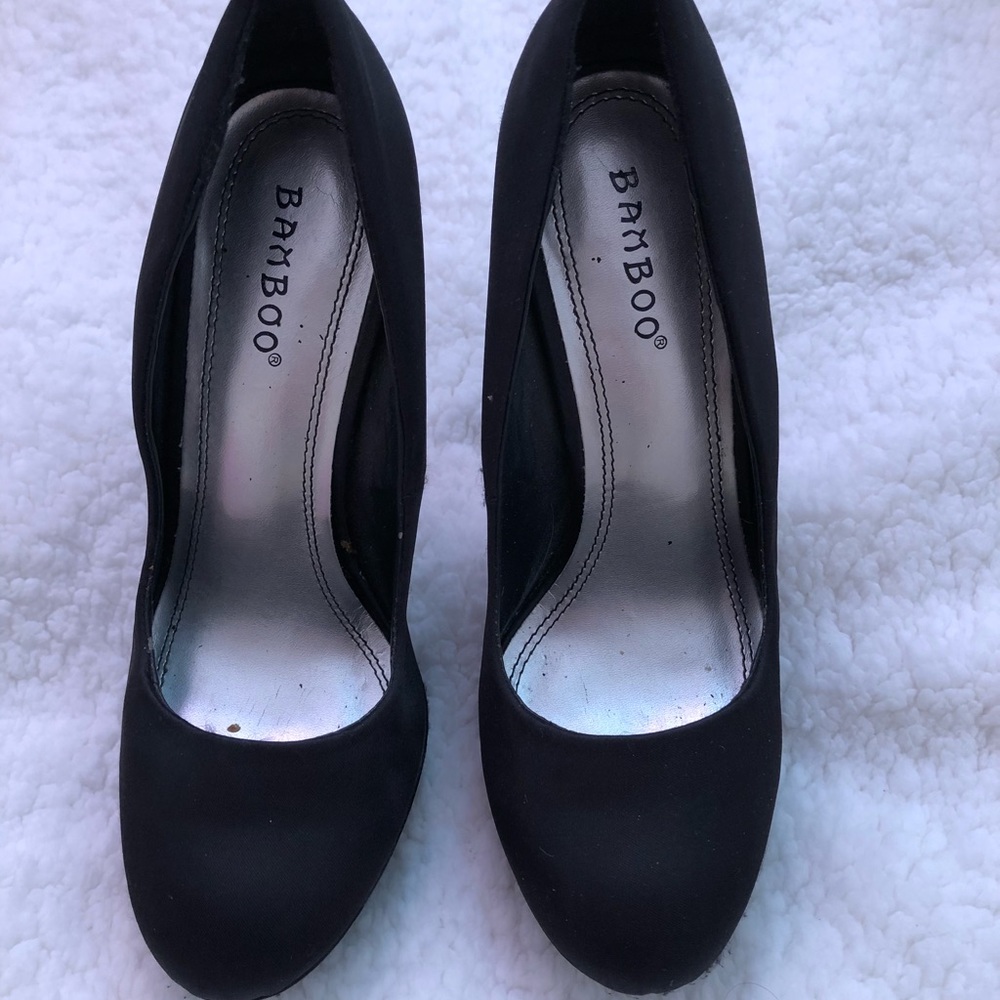 Bamboo brand Black heeled shoes
